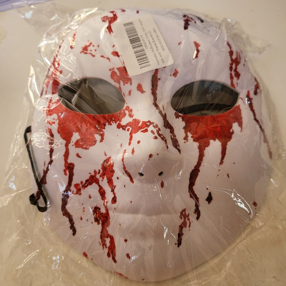 💲Kids White Bloody Mask